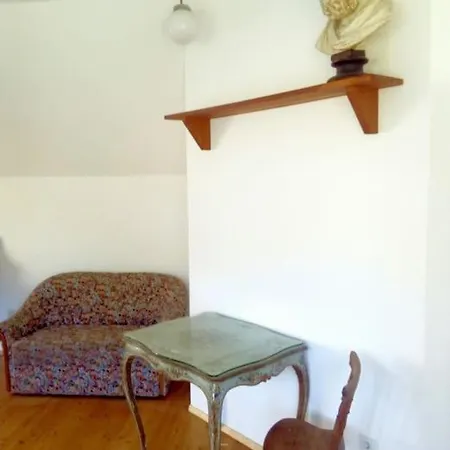 Idyllisches Haus Mit Garten Und Saunahuette In Der Aigen (Wiener Neustadt)