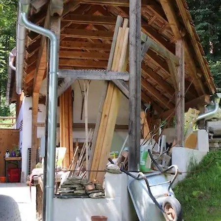 Idyllisches Haus Mit Garten Und Saunahuette In Der * Aigen (Wiener Neustadt)