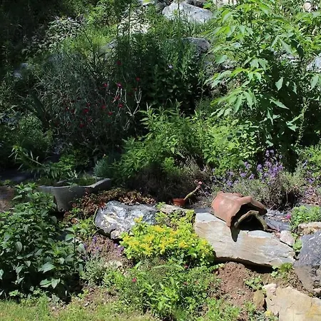 Appartamento Idyllisches Haus Mit Garten Und Saunahuette In Der Aigen (Wiener Neustadt)