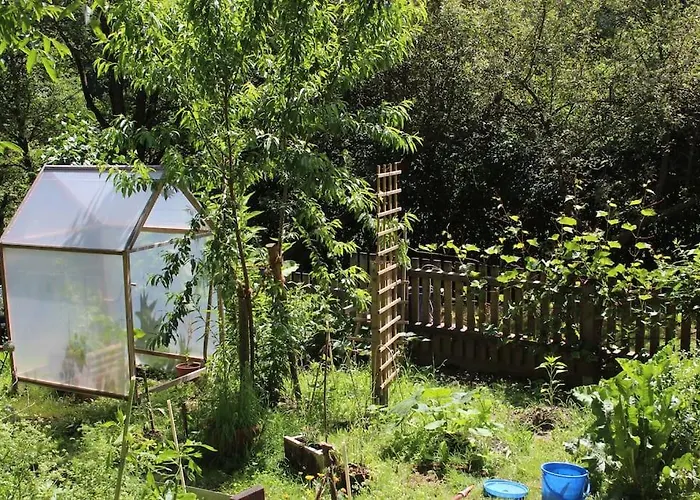 Idyllisches Haus Mit Garten Und Saunahuette In Der Lägenhet Aigen (Wiener Neustadt)