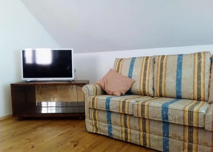 Idyllisches Haus Mit Garten Und Saunahuette In Der Lägenhet