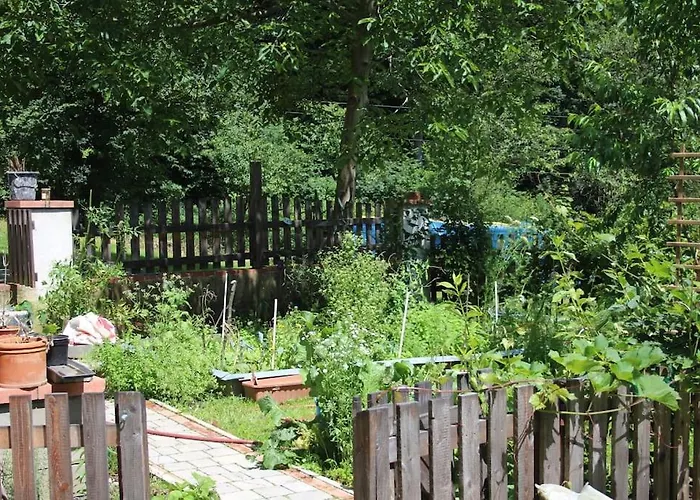 Idyllisches Haus Mit Garten Und Saunahuette In Der * Aigen (Wiener Neustadt)