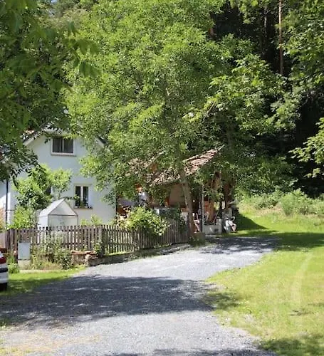 Idyllisches Haus Mit Garten Und Saunahuette In Der Lägenhet