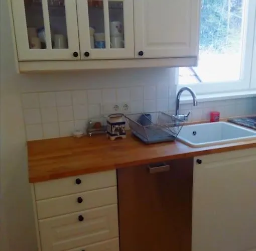 Lägenhet Idyllisches Haus Mit Garten Und Saunahuette In Der